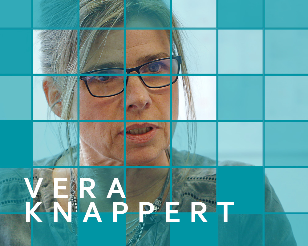 Ausschnitt der Ausstellung mit Vera Knappert